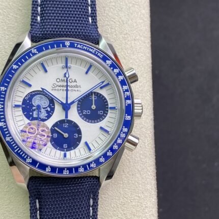 Omega Snoopy 150th Anniversary