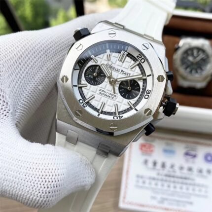 AP Audemars Piguet White Rubber Strap / AP Royal Oak Offshore Quartz Movement- 42mm