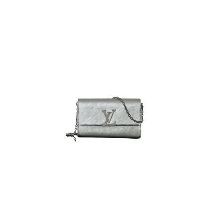 LV Pochette Louise
